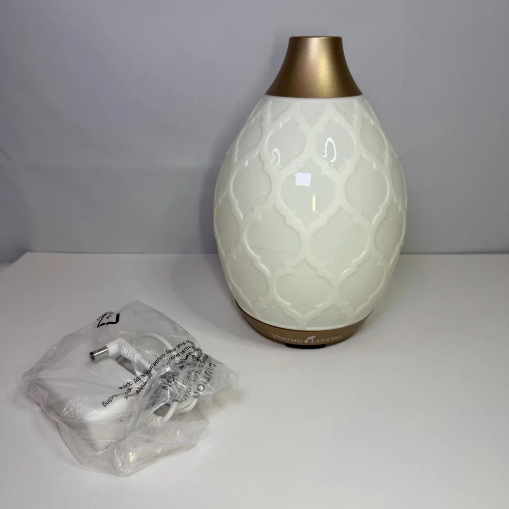 Young Living Desert Mist Ultrasonic Essential Oil Diffuser White Gold Moroccan